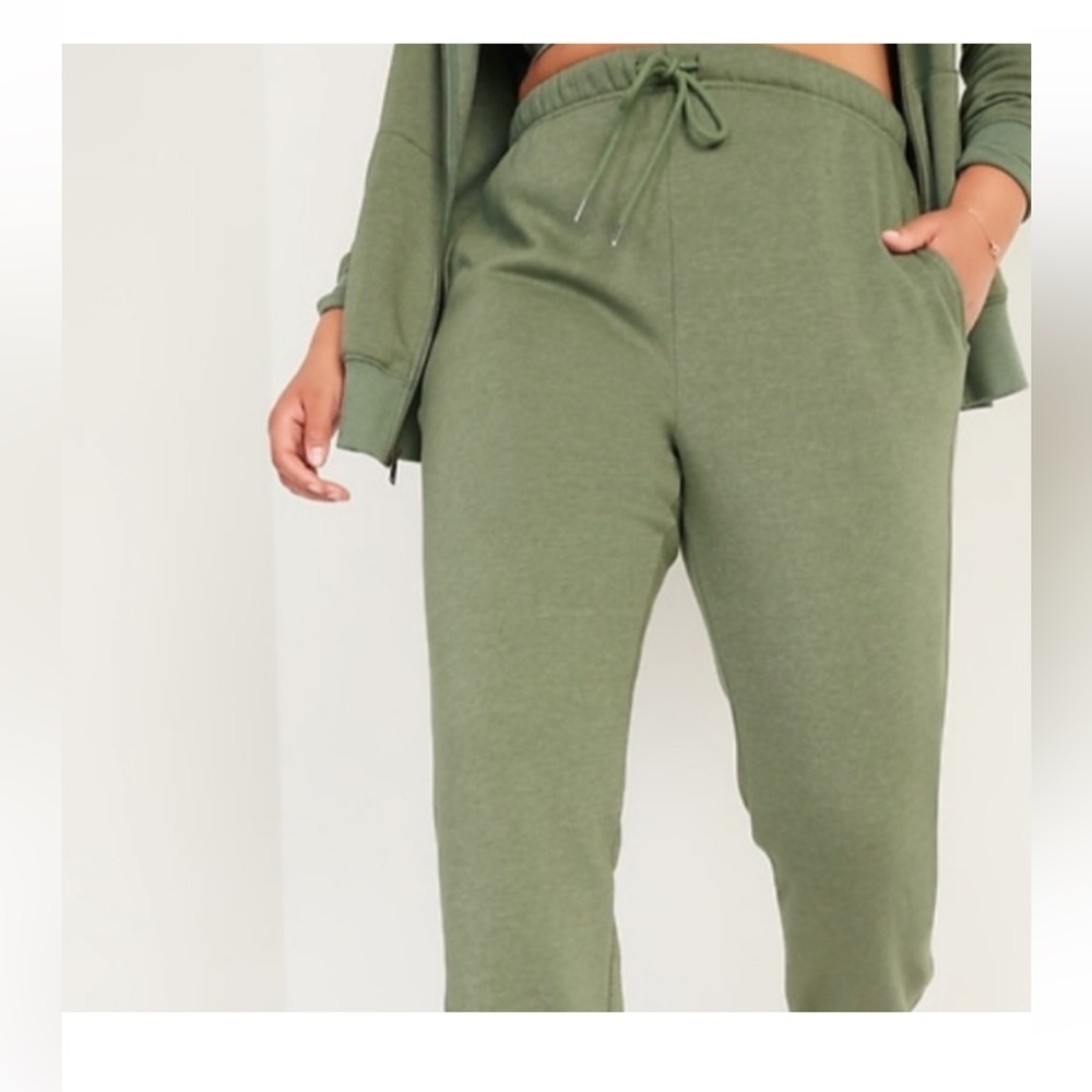 Old navy sweatpants